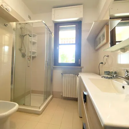 Modern In - 50 M² With Balcony Lejlighed *